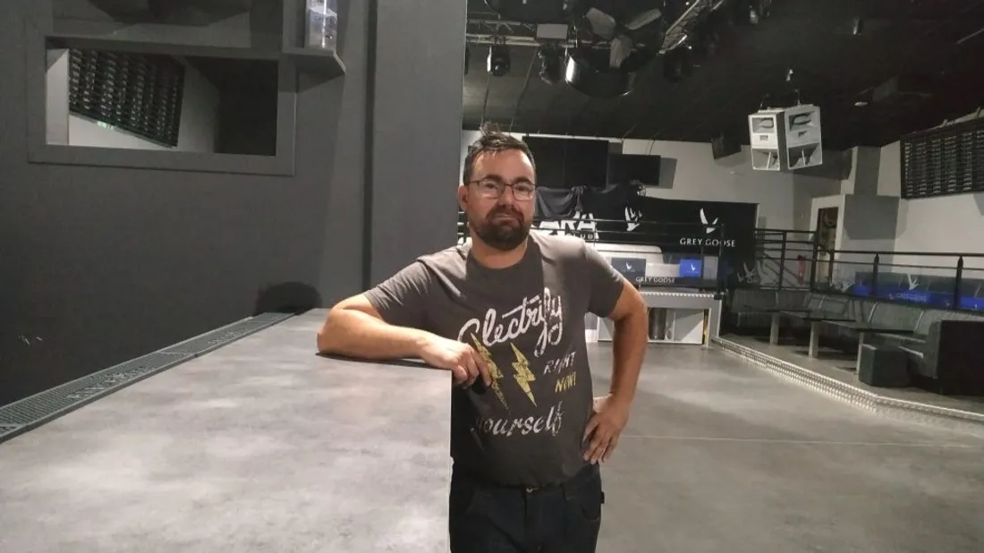 Maurice Derouet CaraClub discothèque Azé Chio_13 07 21_CJ